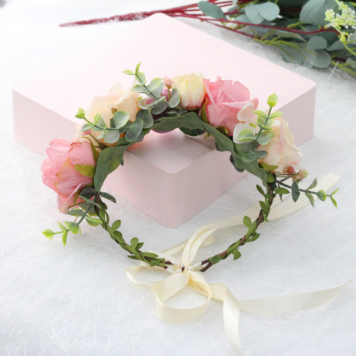 Spring and summer flower garland headwear simulation rose crown water grass headband bride travel photography hair accessories